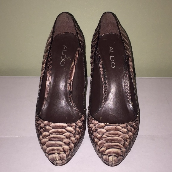 Also Heels - Picture 2 of 3